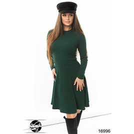 Платье с клешеной юбкой